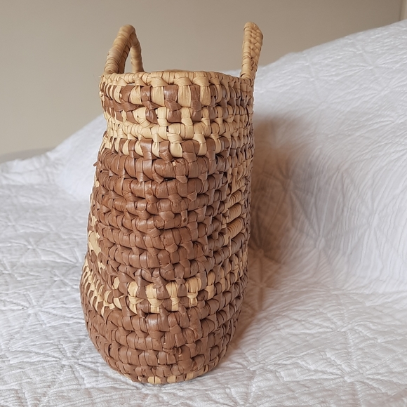 Natural woven purse - Picture 4 of 4
